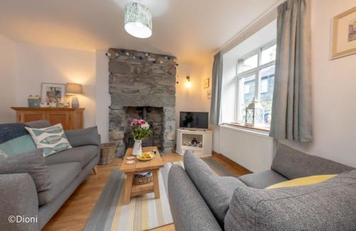 Llanbedr House | Bodelen