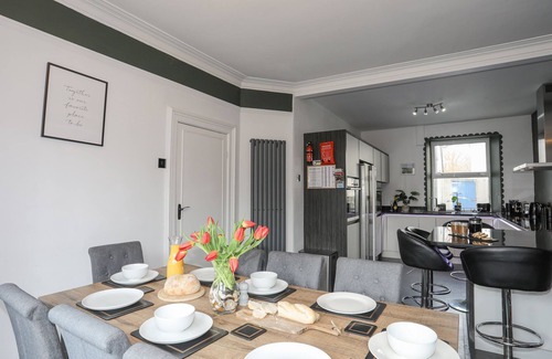 Edern House | BODFAN - MORFA NEFYN, pet friendly, with a garden in Morfa Nefyn