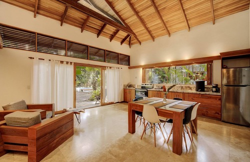 Chiguata Ski Chalet | Bodhi&Nirvana Houses. Tropical houses balinese style