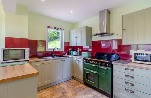 Llandogo House | Bodmin - Three Bedroom House, Sleeps 6