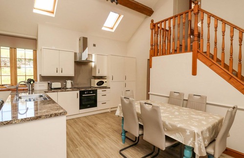 Bryn-crug House | BODNANT, family friendly, character holiday cottage in Tywyn