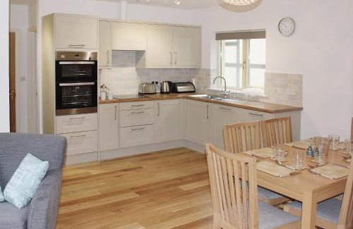 Ryde House | Bodwen Corner Cottage