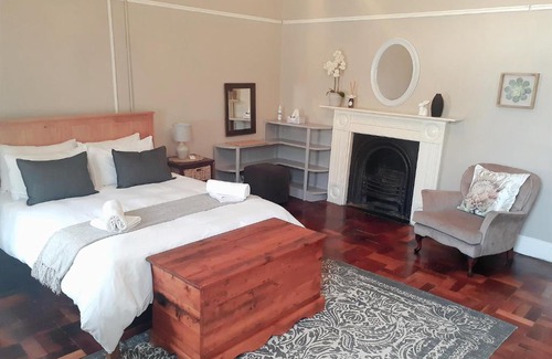Graaff-Reinet House | Boer & Brit
