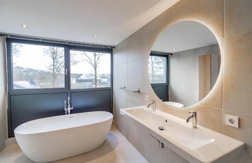 Lutten Apartment | Boerderijkamer Zonlicht
