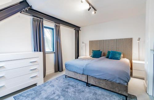 Lutten Apartment | Boerderijkamer Zonlicht