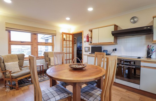 Aberlour Cottage | BOGAIRN, with a garden in Aberlour