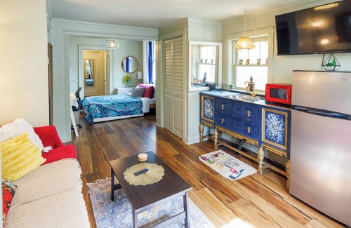 East Point Apartment | Bohemian 1-bed studio in a house with AC and WiFi in brilliant Atlanta