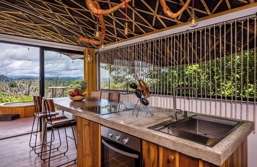 Matapalo House | Bohemian Chic Tree House with magical views