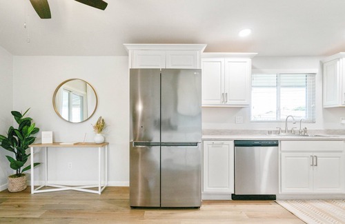 North Clairemont House | Bohemian Hideaway | Private Home & Hot Tub
