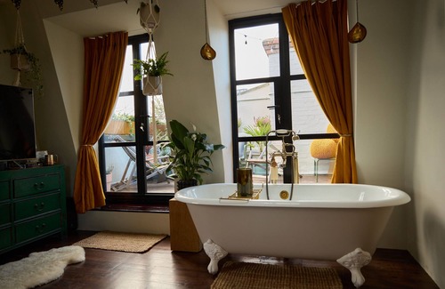 Spitalfields House | Bohemian Luxury in a London pub now a Chic Home