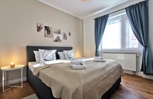 Andreasvorstadt Apartment | BohnApartments XL Suite - 2 Schlafzimmer mit Balkon - Zentrum - Petersberg - Domplatz