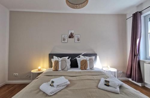 Andreasvorstadt Apartment | BohnApartments XL Suite - 2 Schlafzimmer mit Balkon - Zentrum - Petersberg - Domplatz