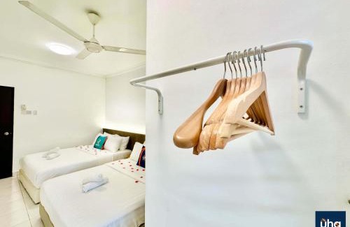 Taman Molek House | Boho Bliss. Taman Molek @ 4 Bed,2 Bath Near Jusco Tebrau