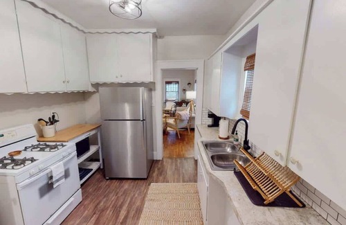Wichita House | Boho Bungalow - Cute and Cozy - Pet Friendly