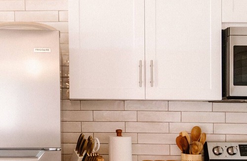 Estate Saint John Apartment | Boho Bungalow- fun stylish apartment close to everything