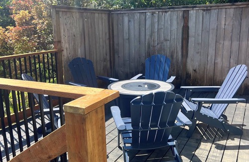 Coos Bay House | Boho Bungalow Near Amenities