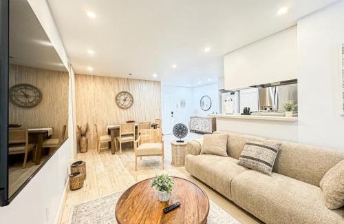 Beverly Hills House | Boho-Chic 1BR-1BA Oasis near Hollywood -BRBEV13