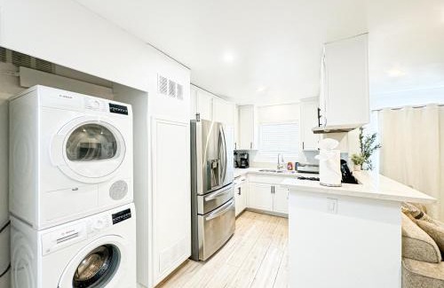 Beverly Hills House | Boho-Chic 1BR-1BA Oasis near Hollywood -BRBEV13