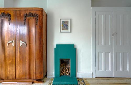 Horfield House | Boho Chic Victorian with Large Garden & Fire-pit
