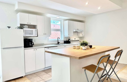 Maizerets Apartment | Boho Comfort Near It All | 6 people | EV Charger