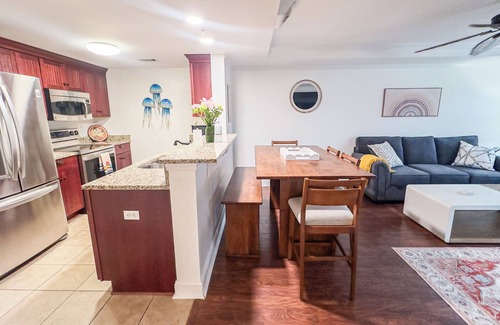 Savannah Beach Condo | Boho Escape-Steps to beach/pier, pool, shop, dine