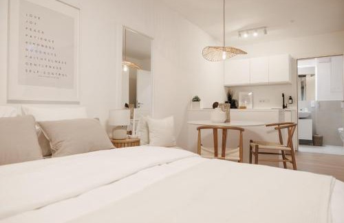 Brigittenau Apartment | BOHO Loft - Augarten City Apartment, Terrace
