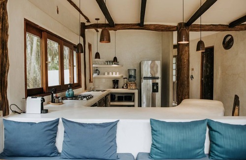 Zona Hotelera House | Boho-Luxe Beachfront Villa in the Heart of Tulum – Casa de las Palmas