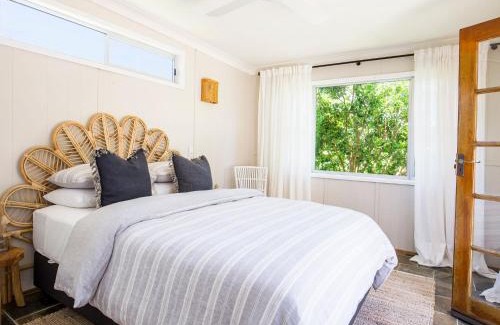 Culburra Beach House | Boho Pet Friendly 1 Min Walk to Beach