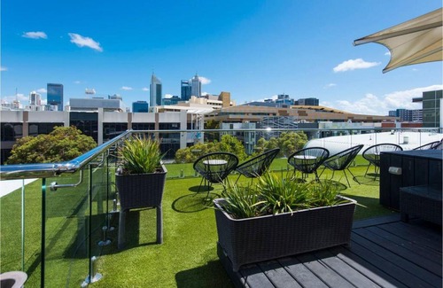 Perth House | Boho Room in the City with Remarkable Rooftop