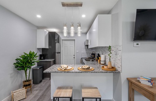 Tampa Villa | Boho Villa A
