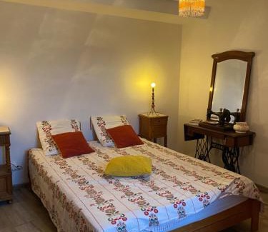 Lion-sur-Mer Bed & Breakfast | BOIS JOLI