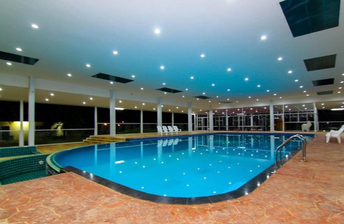 Nong Ya Plong Hotel | ฺBokkhorani resort