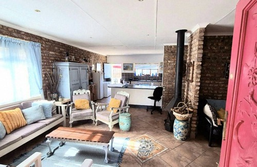 Boknes Strand House | Boknesstrand Beachy Charm: Mermaids Cottage Near Shore & Shops.