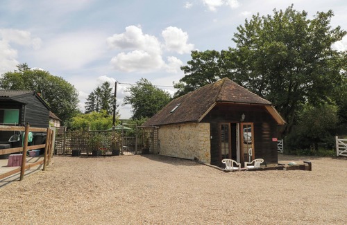 Bilting Cottage | Bolton Barn
