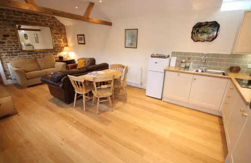Oakham House | Bolton's Cottage