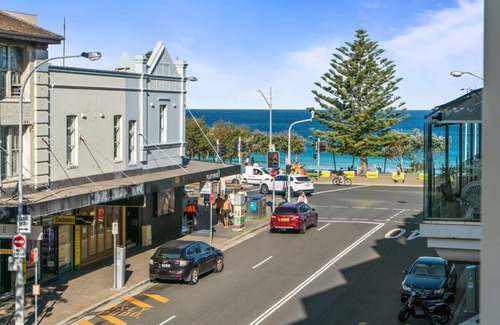 Bondi Beach Apartment | Bondi Beach Premium 2 bed Apt | Views | Parking