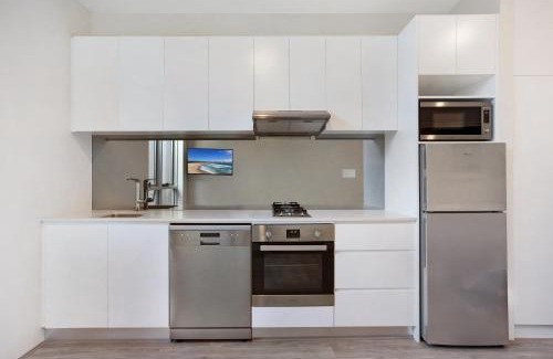 Bondi Apartment | Bondi Beach Studio King Suite 1