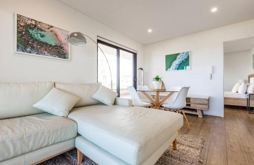 Bondi Beach Apartment | Bondi Beachfront Lifestyle - Ocean Views and Parking