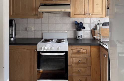 Bondi Junction Apartment | Bondi Junction Pad — placid, quiet and cozy.