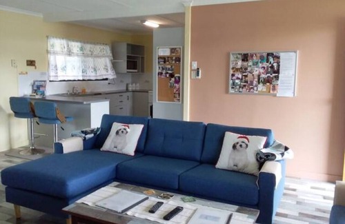 Urangan House | Boneanza PET FRIENDLY Holiday House