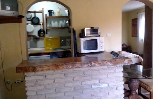 Guejar Sierra House | Bonilto apartment surrounded by mountains in Sierra Nevada