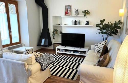 Err Apartment | Bonita Planta baja en Err con wifi