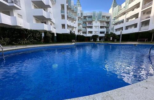 Santa Margarida Apartment | Bonito apartamento con gran terraza y piscina comunitaria