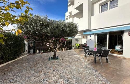 Santa Margarida Apartment | Bonito apartamento con gran terraza y piscina comunitaria