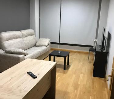 La Corredoria y Ventanielles Apartment | Bonito piso zona hospital con garaje