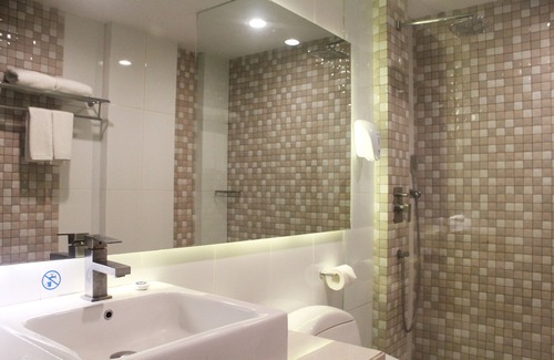 Gubeng Hotel | Bonnet Hotel