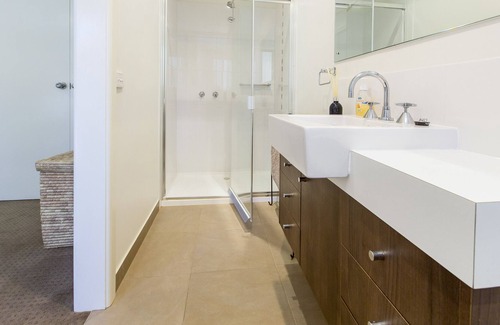 Blairgowrie House | Bonnie Blairgowrie - Short walk to beach & shops