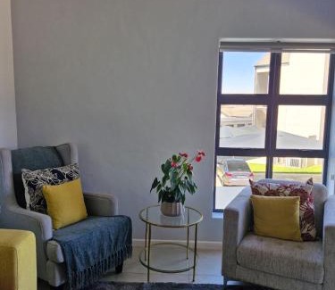 Kraaifontein Apartment | Bonnie Nook