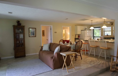 Pigeon Forge Cabin | Bonnie's Place ON the Parkway