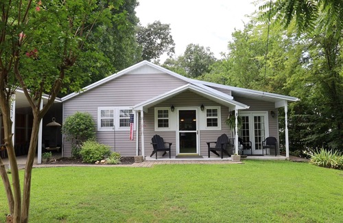 Pigeon Forge Cabin | Bonnie's Place ON the Parkway